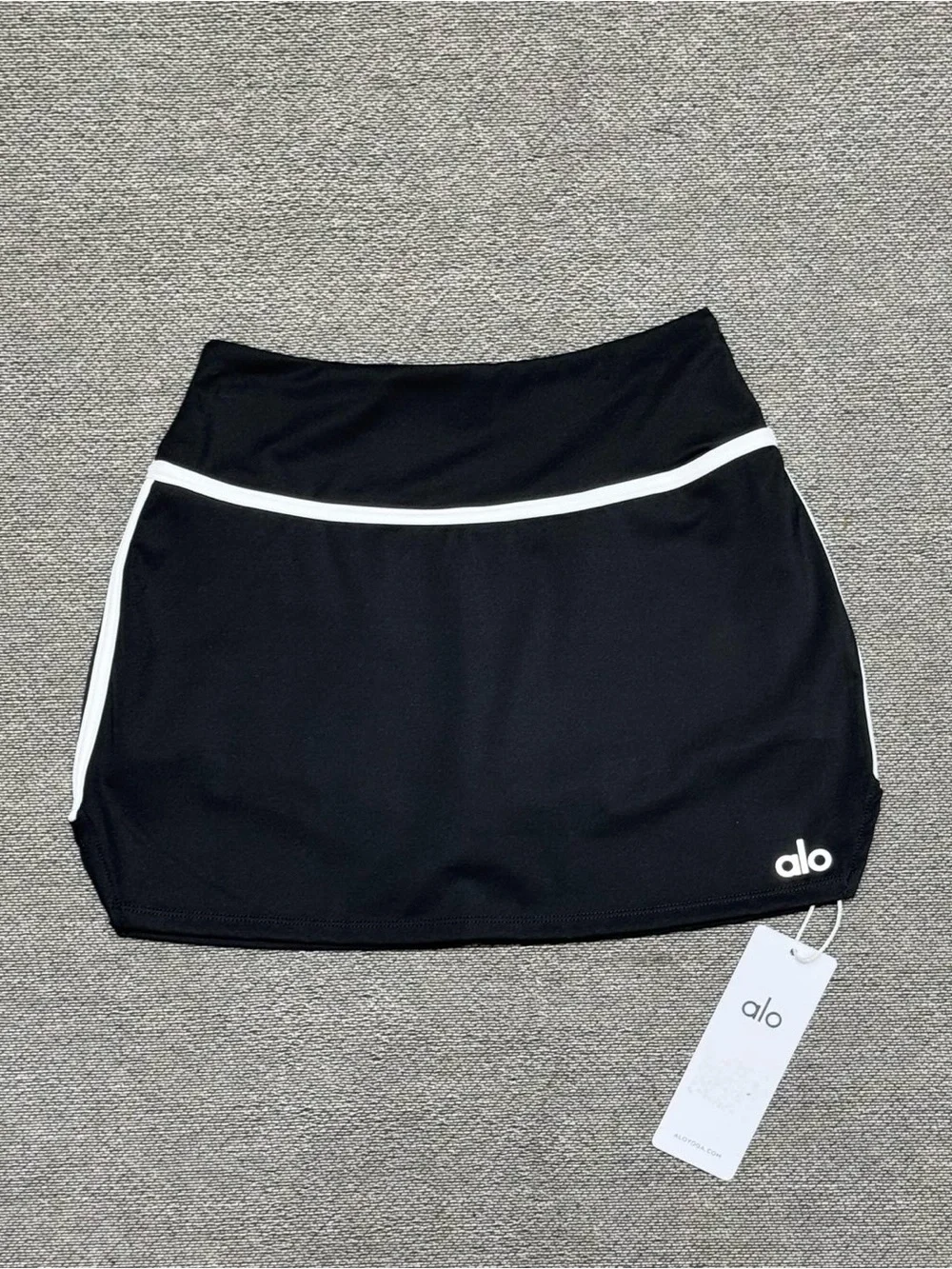 Alo Black Athletic Skirt with White Trim